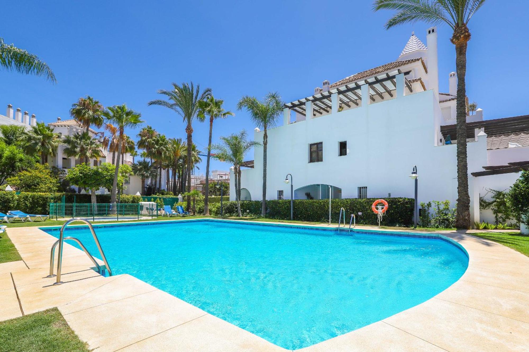 Privilegio De Marbella, Near Puerto Banus Apartment *